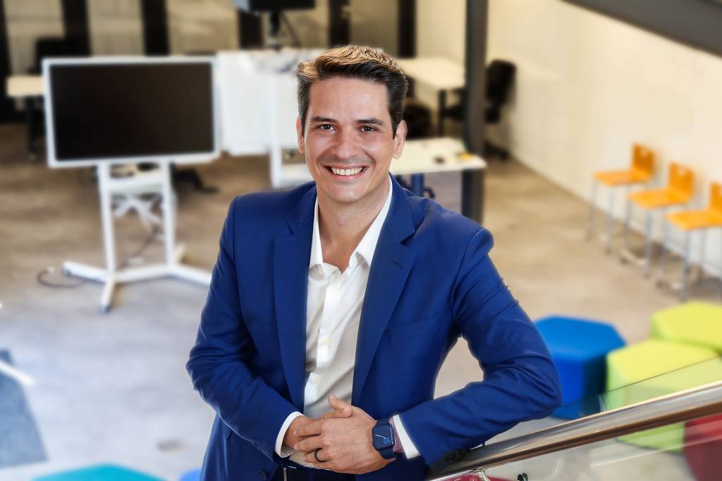 De aprendiz a vice-presidente: conheça trajetória de Douglas na Volkswagen