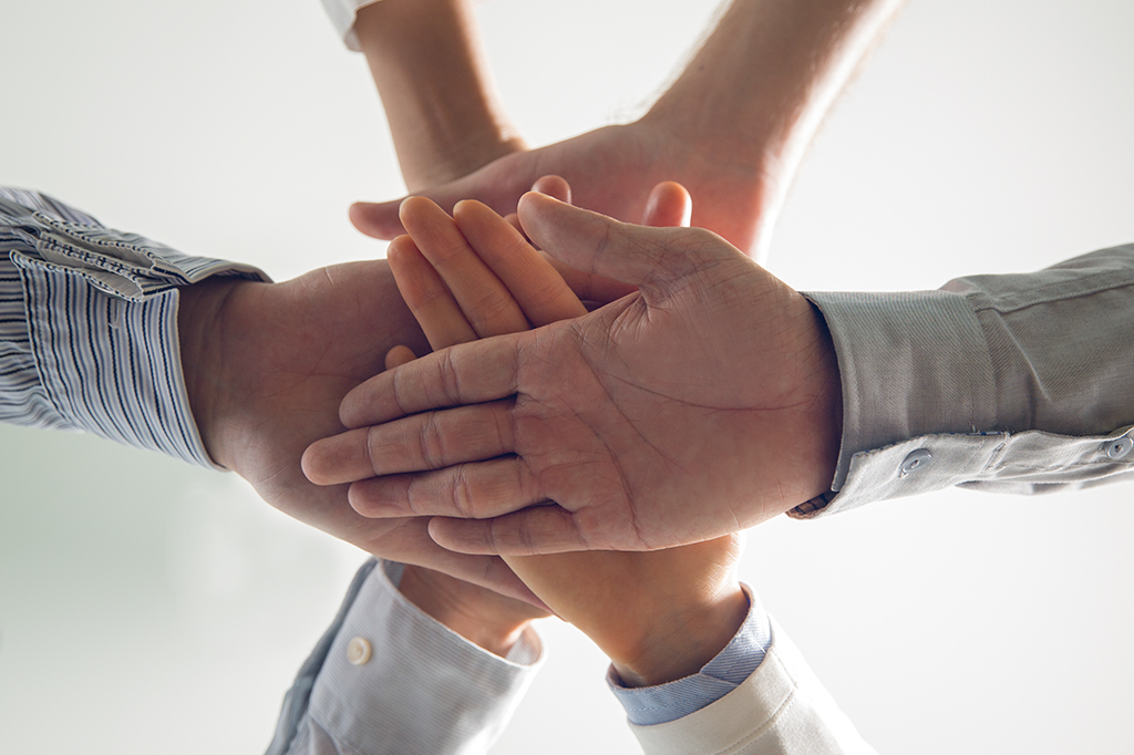 Voluntariado corporativo: 75% das empresas reconhecem evolução do profissional